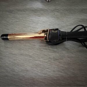 Hot Tools curling iron